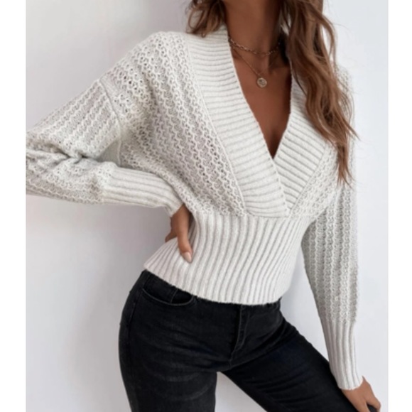 Cozy V neck wrap sweater - Picture 9 of 15